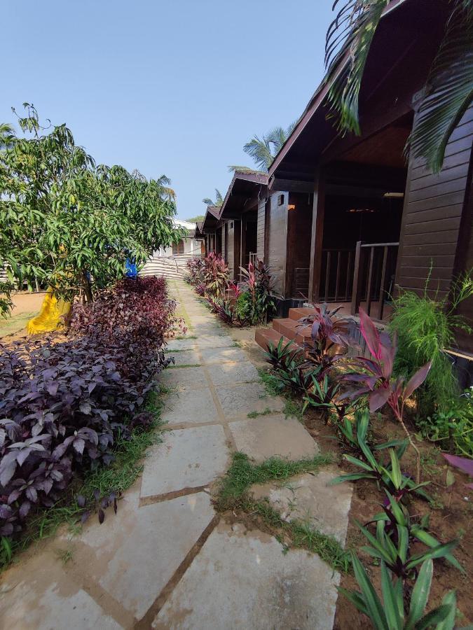Beach Cottages - Pousada Donaciana Baga Ngoại thất bức ảnh
