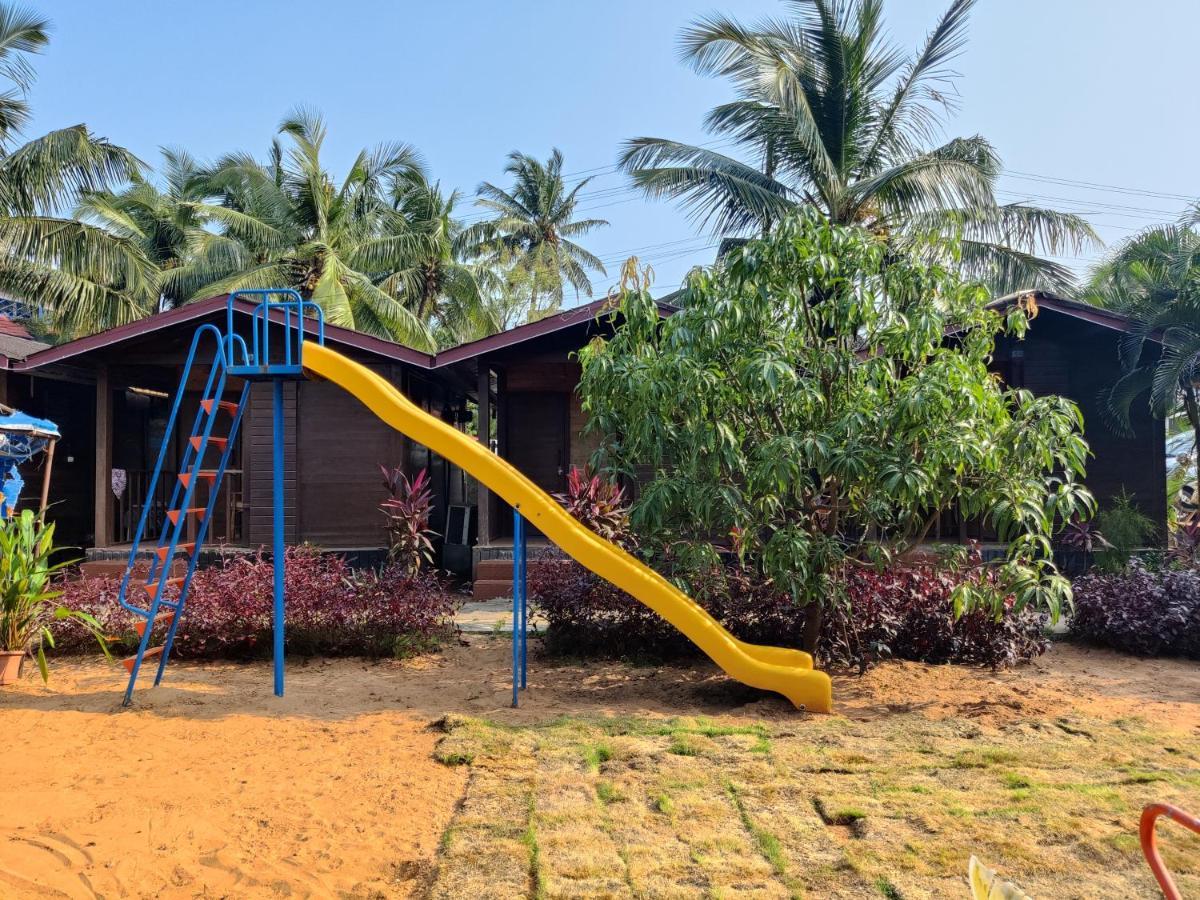 Beach Cottages - Pousada Donaciana Baga Ngoại thất bức ảnh